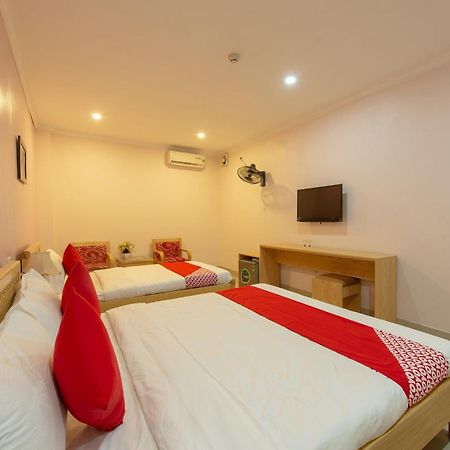 Capital O 417 Truong Son Hotel Hanoi Kültér fotó
