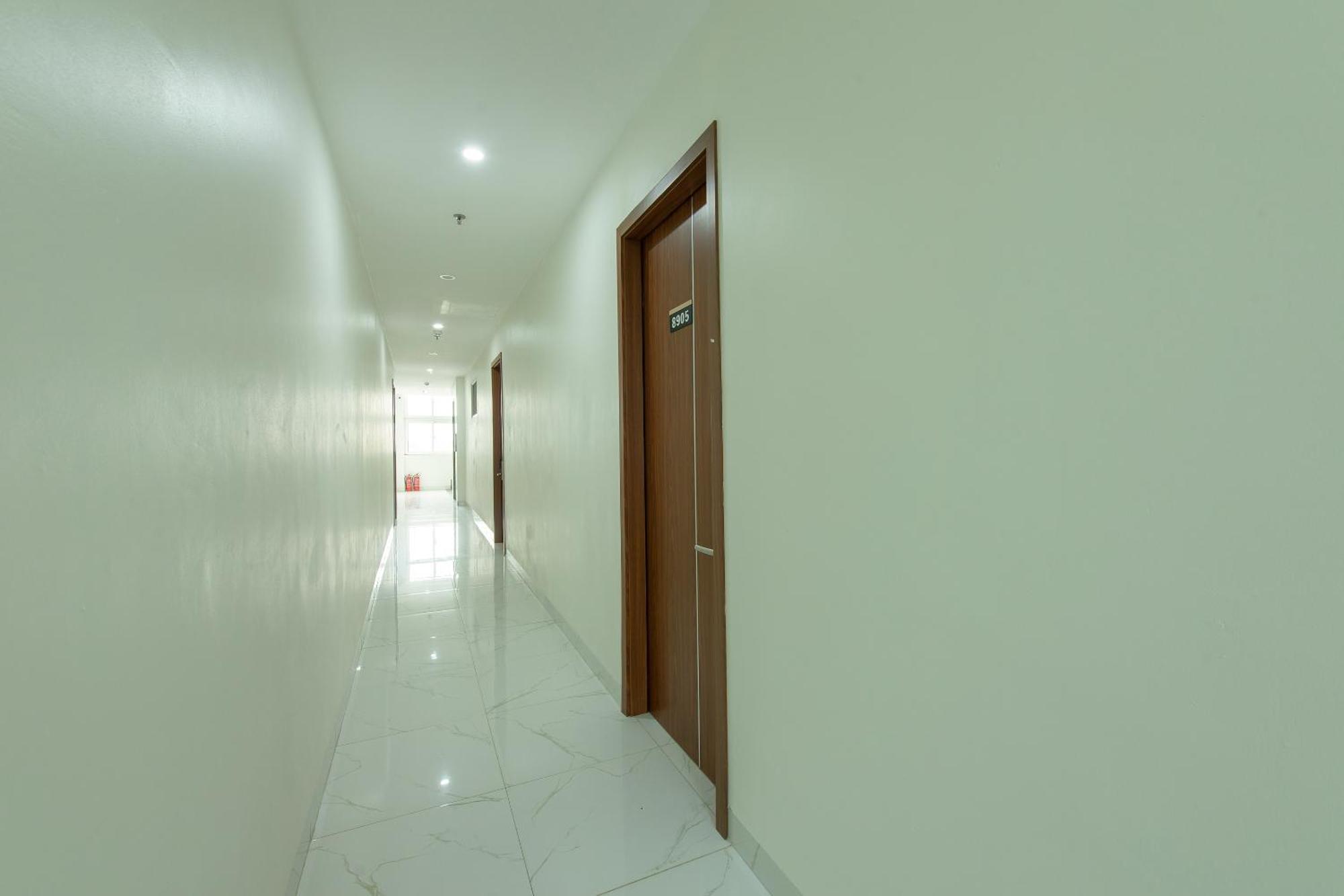 Capital O 417 Truong Son Hotel Hanoi Kültér fotó