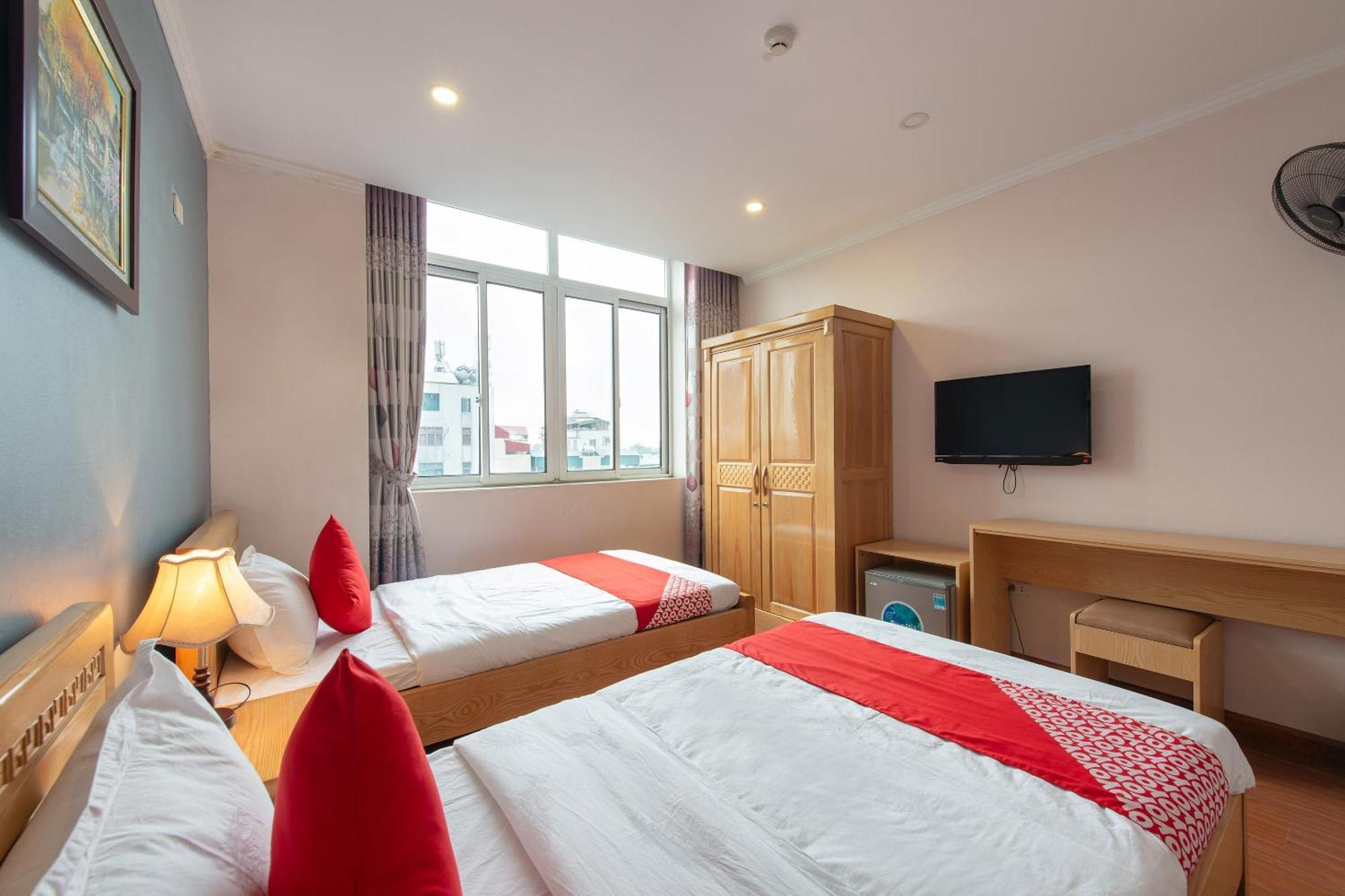 Capital O 417 Truong Son Hotel Hanoi Kültér fotó