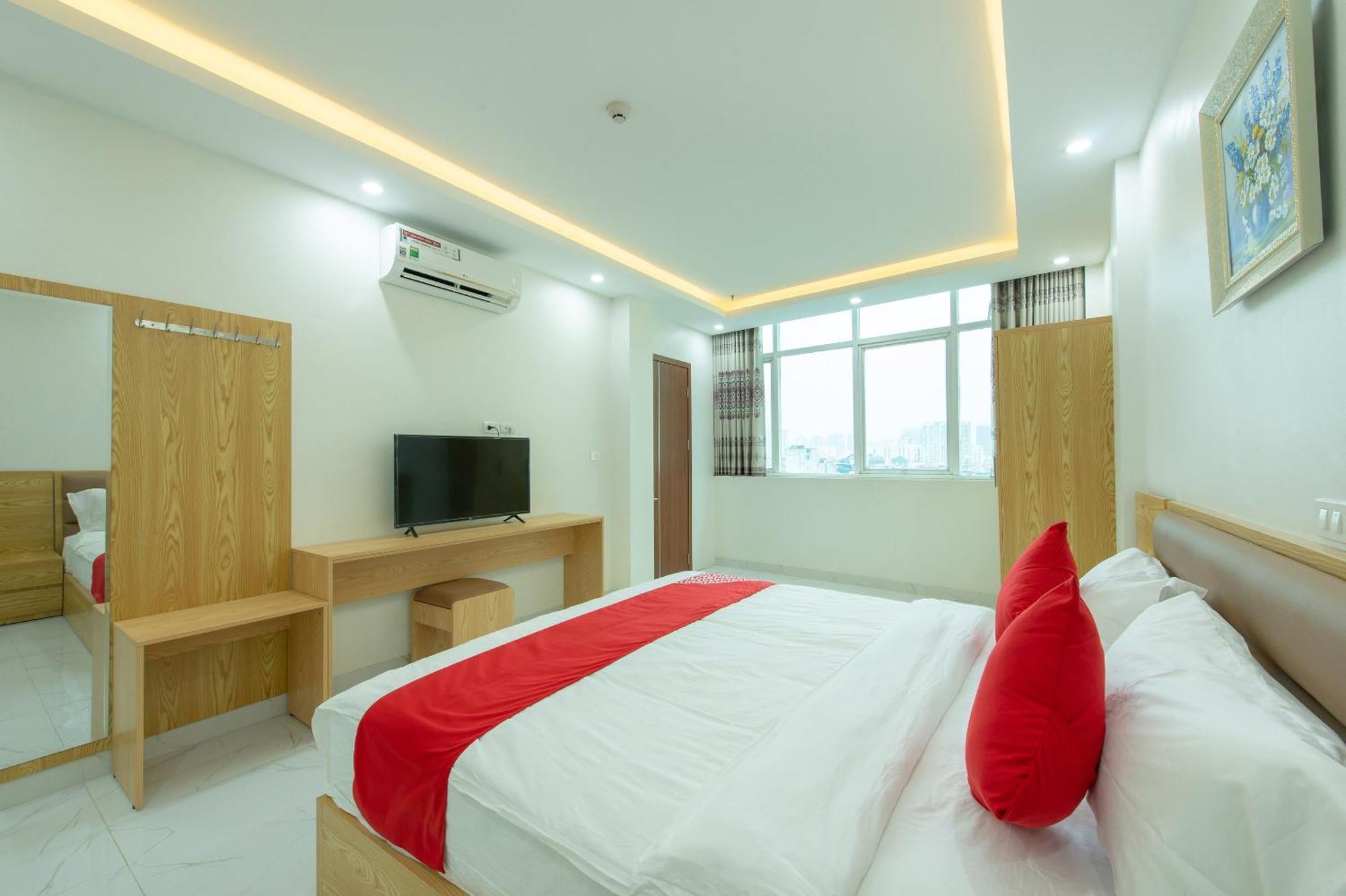 Capital O 417 Truong Son Hotel Hanoi Kültér fotó