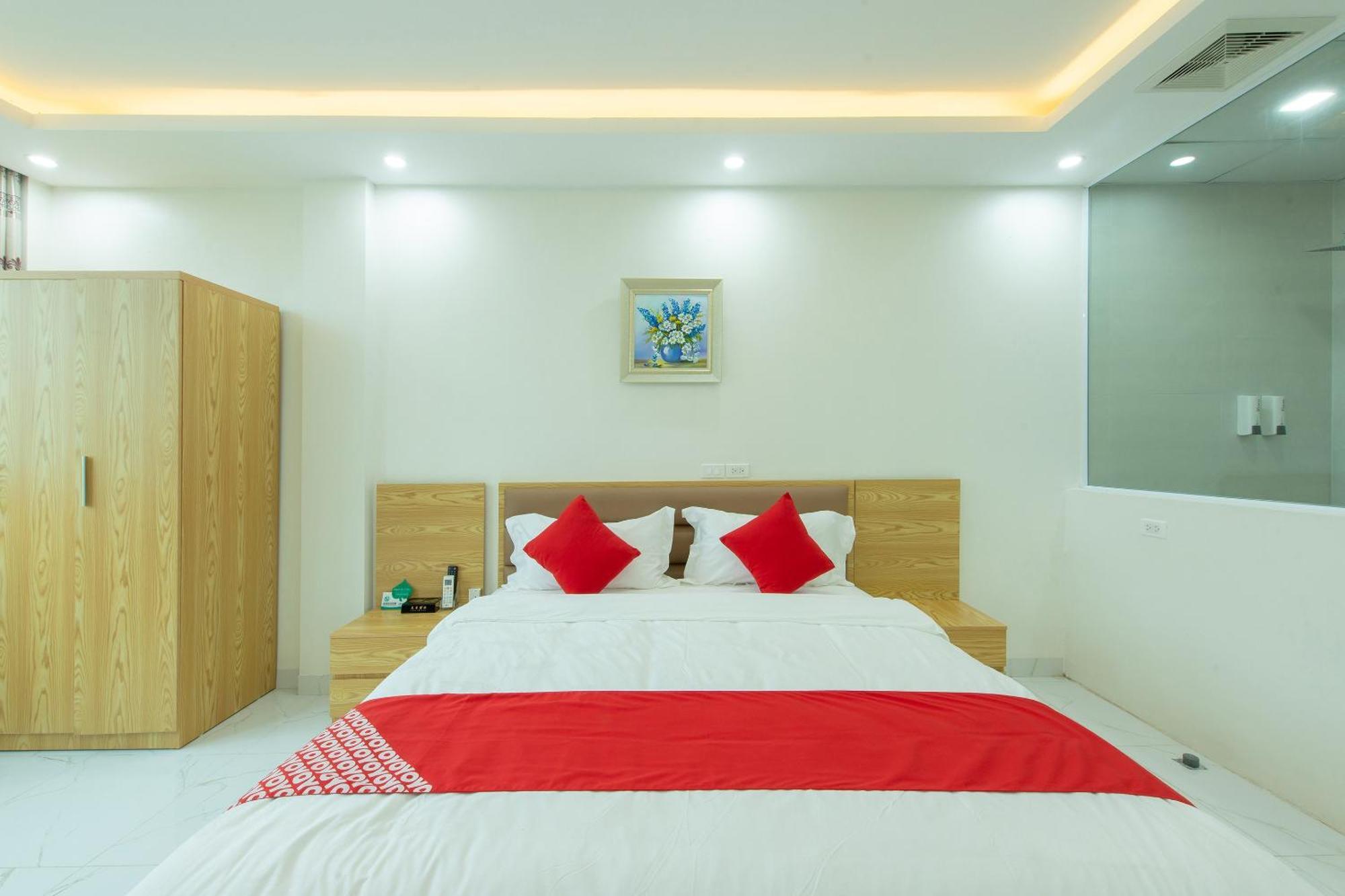 Capital O 417 Truong Son Hotel Hanoi Kültér fotó