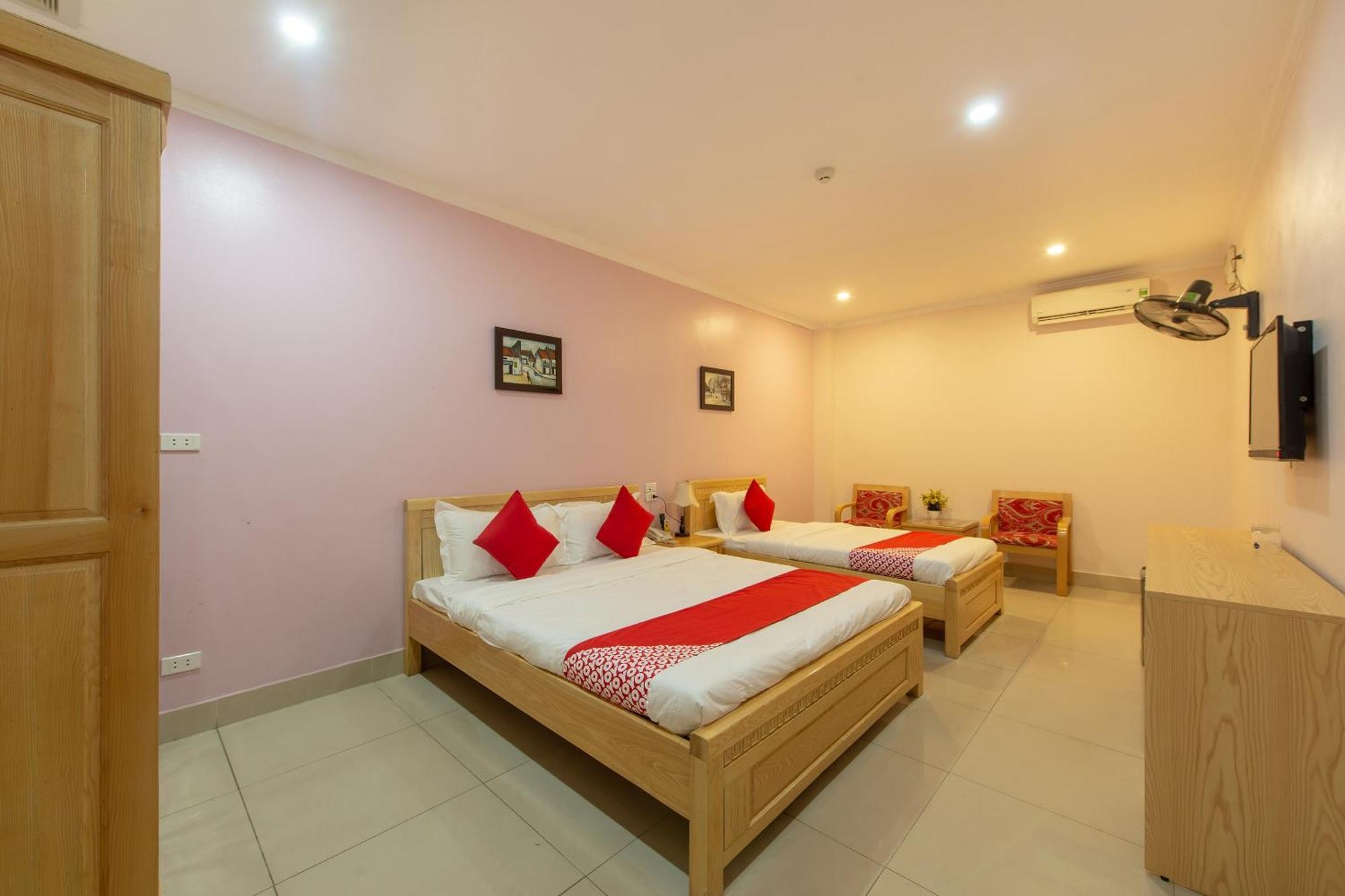 Capital O 417 Truong Son Hotel Hanoi Kültér fotó